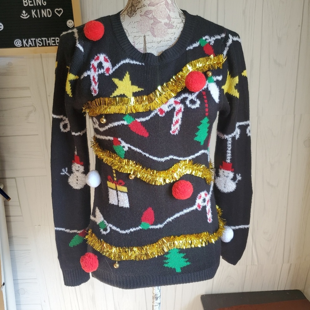 Ugly Christmas Sweater all the bells & whistles M